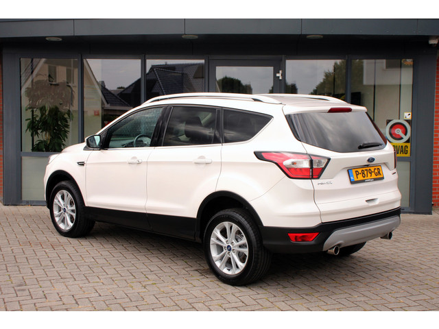 Ford Kuga 1.5 Ecoboost automaat Titanium | Half Leer | CarPlay   Android auto | Winter pakket