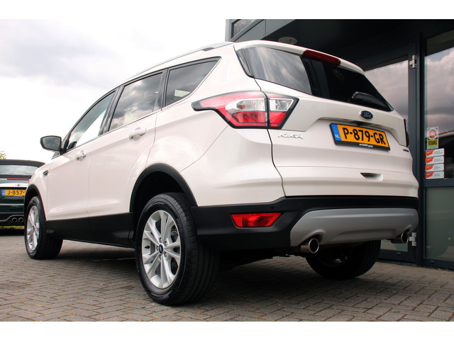 Ford Kuga 1.5 Ecoboost automaat Titanium | Half Leer | CarPlay   Android auto | Winter pakket