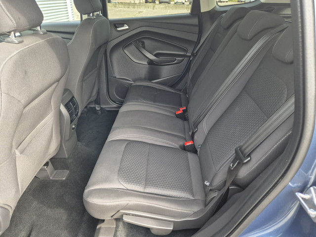 Ford Kuga 1.5 EcoBoost Titanium ,airco,cruise,applecarplay android,navigatie camera,parkeersensoren,trekhaak,