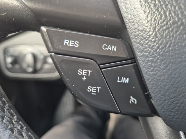Ford Kuga 1.5 EcoBoost Titanium ,airco,cruise,applecarplay android,navigatie camera,parkeersensoren,trekhaak,