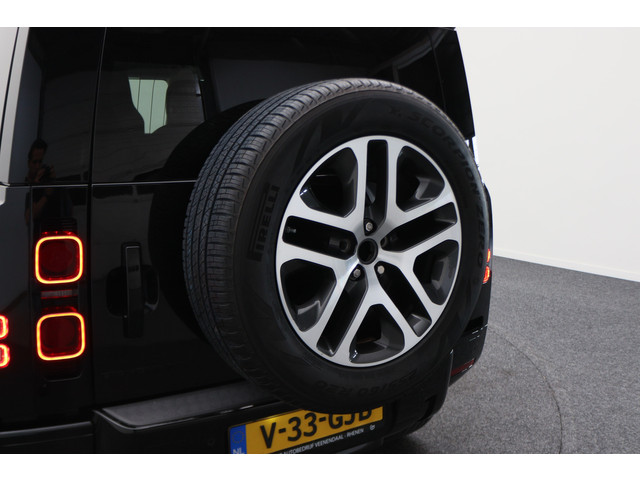 Land Rover Defender 2.0 D240 110 HSE Leer, 360° Camera, Panoramadak, Luchtvering, Meridian Audio, Trekhaak