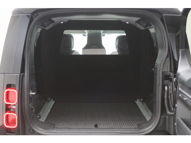 Land Rover Defender 2.0 D240 110 HSE Leer, 360° Camera, Panoramadak, Luchtvering, Meridian Audio, Trekhaak