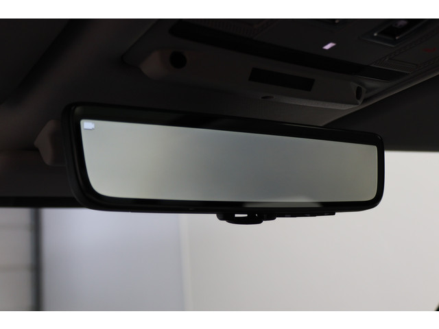 Land Rover Defender 2.0 D240 110 HSE Leer, 360° Camera, Panoramadak, Luchtvering, Meridian Audio, Trekhaak