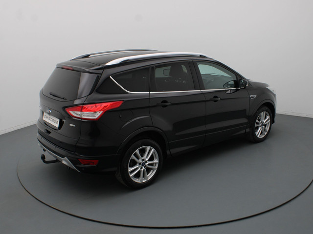 Ford Kuga 150pk Titanium Styling Pack Camera | Cruise | Navi | Parkeersens. v+a | Stoel- voorruitverw. | Trekhaak