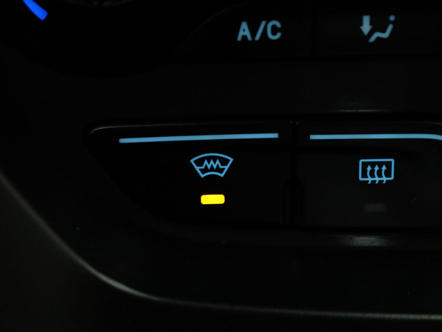 Ford Kuga 150pk Titanium Styling Pack Camera | Cruise | Navi | Parkeersens. v+a | Stoel- voorruitverw. | Trekhaak