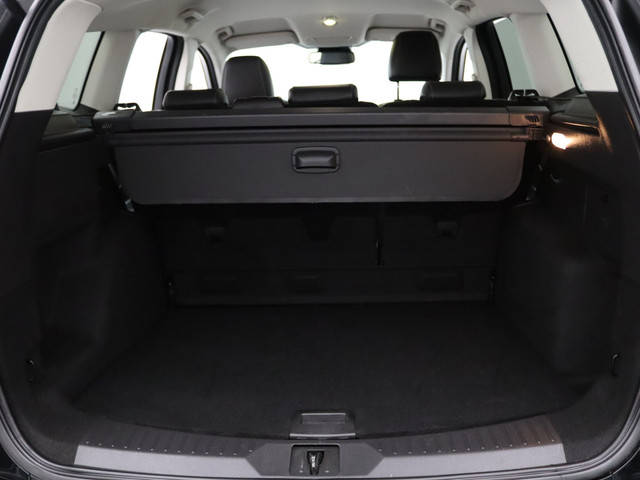 Ford Kuga 150pk Titanium Styling Pack Camera | Cruise | Navi | Parkeersens. v+a | Stoel- voorruitverw. | Trekhaak