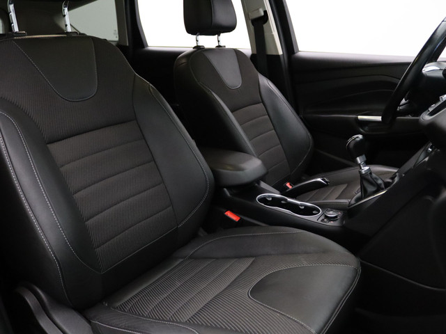 Ford Kuga 150pk Titanium Styling Pack Camera | Cruise | Navi | Parkeersens. v+a | Stoel- voorruitverw. | Trekhaak