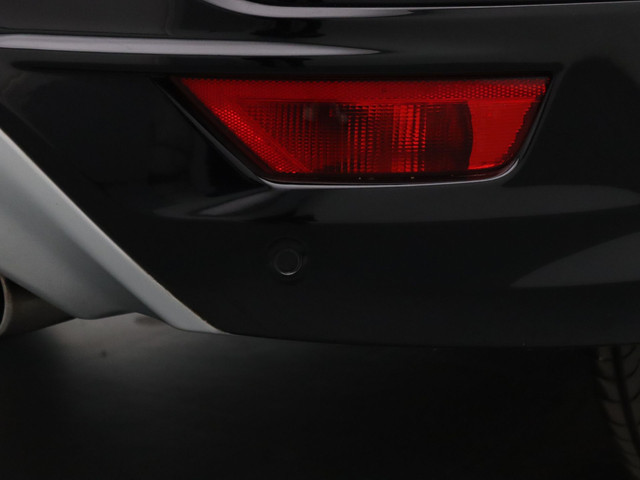 Ford Kuga 150pk Titanium Styling Pack Camera | Cruise | Navi | Parkeersens. v+a | Stoel- voorruitverw. | Trekhaak