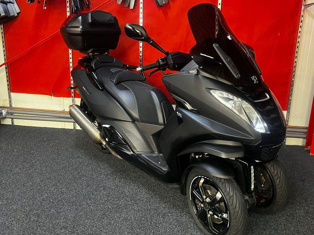 peugeot-metropolis-rs-peugeot-metropolis