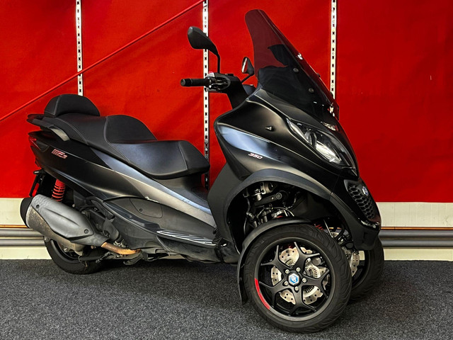 piaggio-mp3-350