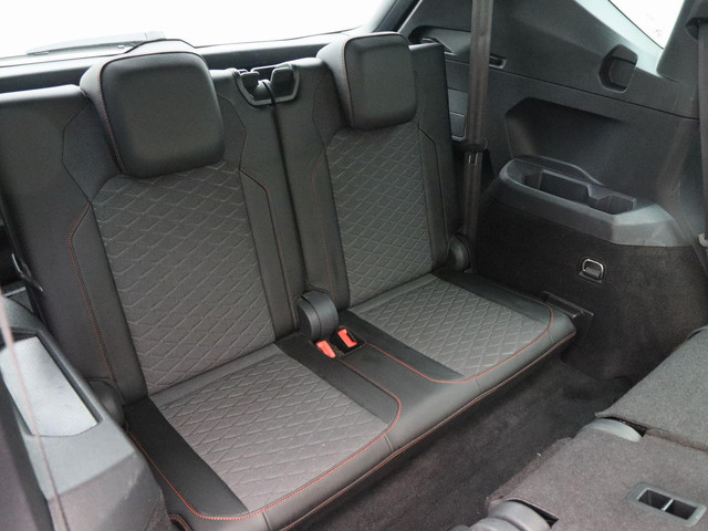 Seat Tarraco 1.5 TSi 150 Pk FR Business Intense 7-Pers | 360° Camera | Full LED | Trekhaak | Panorama Dak | Carplay | Digitaal Dashboard | 20