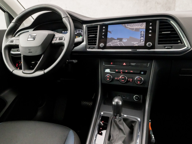 Seat Ateca 1.5 TSI Sport 150Pk Automaat (APPLE CARPLAY, GROOT NAVI, CLIMATE, CAMERA, SPORTSTOELEN, TREKHAAK, GETINT GLAS, CRUISE, NIEUWSTAA