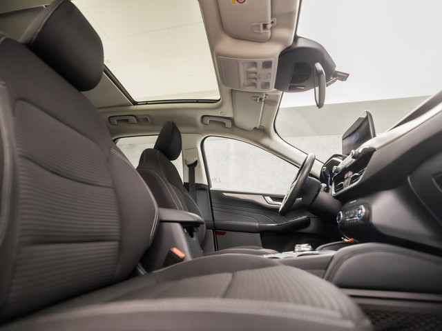 Ford Kuga 2.5 PHEV Titanium Sport 225Pk Automaat (PANORAMADAK, VIRTUAL COCKPIT, APPLE CARPLAY, STUUR STOELVERWARMING, SPORTSTOELEN, CAMERA