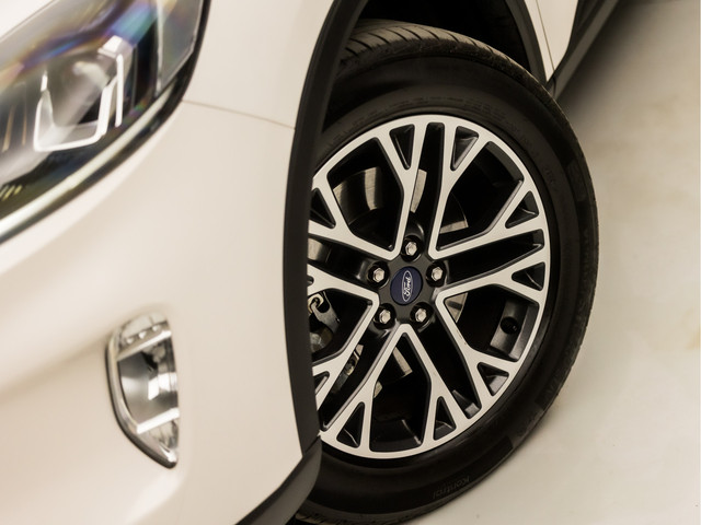 Ford Kuga 2.5 PHEV Titanium Sport 225Pk Automaat (PANORAMADAK, VIRTUAL COCKPIT, APPLE CARPLAY, STUUR STOELVERWARMING, SPORTSTOELEN, CAMERA