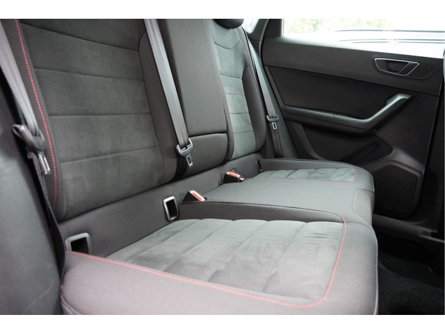 Seat Ateca 1.5 TSI 150PK! Automaat FR Business Intense BJ2020 Lmv 19 | Led | Pdc | Navi | Keyless entry | Elek. trekhaak | Elek.achterklep