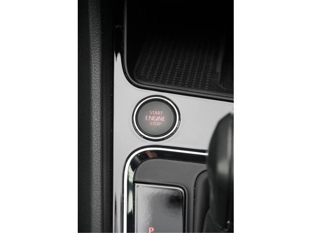 Seat Ateca 1.5 TSI 150PK! Automaat FR Business Intense BJ2020 Lmv 19 | Led | Pdc | Navi | Keyless entry | Elek. trekhaak | Elek.achterklep