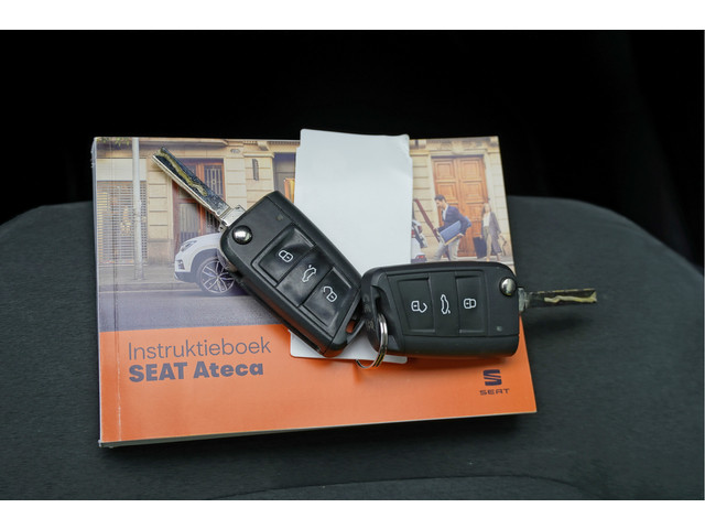 Seat Ateca 1.5 TSI 150PK! Automaat FR Business Intense BJ2020 Lmv 19 | Led | Pdc | Navi | Keyless entry | Elek. trekhaak | Elek.achterklep