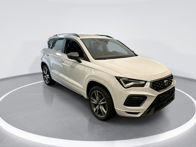 Seat Ateca 1.5 TSI 150pk DSG FR Business Intense · Apple Android Car Play · Camera · Beats Audio · Keyless · P-Sensoren · 18'' Inch ·