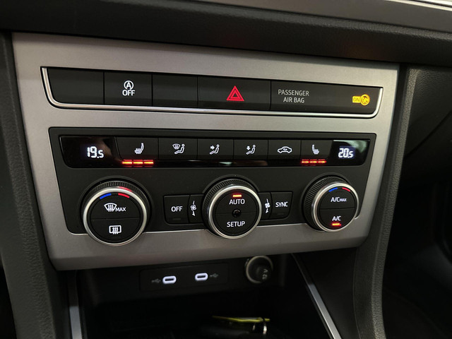 Seat Ateca 1.5 TSI 150pk DSG FR Business Intense · Apple Android Car Play · Camera · Beats Audio · Keyless · P-Sensoren · 18'' Inch ·