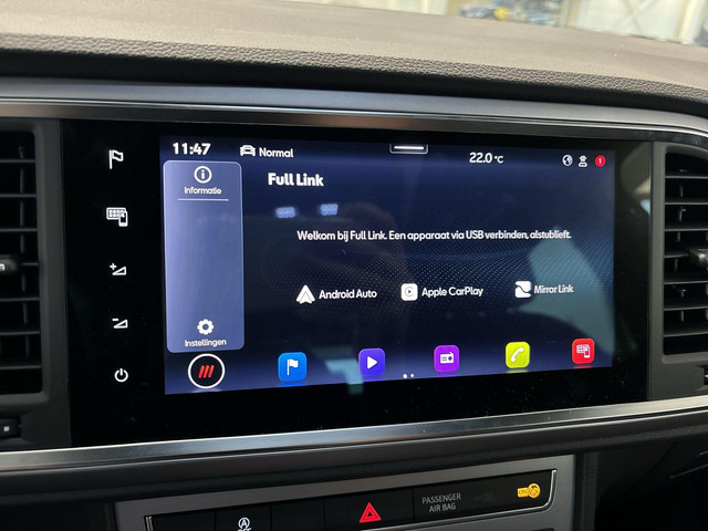 Seat Ateca 1.5 TSI 150pk DSG FR Business Intense · Apple Android Car Play · Camera · Beats Audio · Keyless · P-Sensoren · 18'' Inch ·