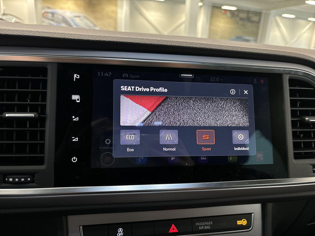 Seat Ateca 1.5 TSI 150pk DSG FR Business Intense · Apple Android Car Play · Camera · Beats Audio · Keyless · P-Sensoren · 18'' Inch ·