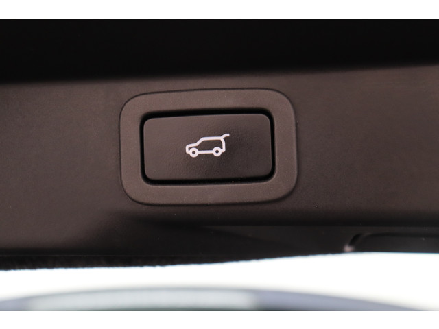 Land Rover Range Rover Sport 3.0 SDV6 Autobiography Dynamic Pano-dak Trekhaak Digi. Dash