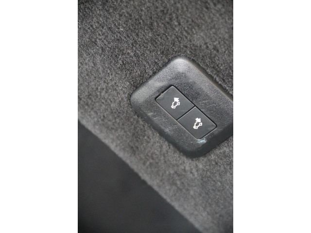 Land Rover Range Rover Sport 2.0 P400e HSE Dynamic PANO-DAK LUCHTVERING!