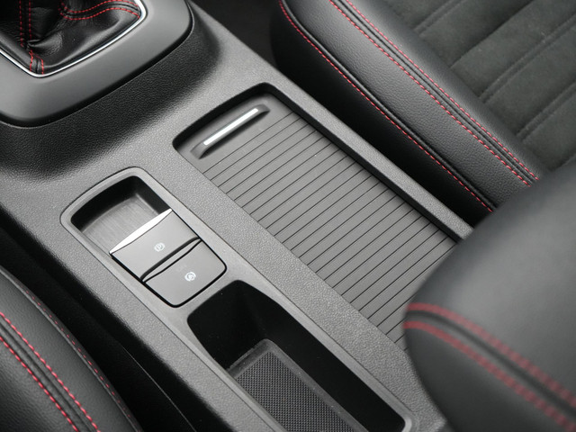 Ford Kuga 1.5 EcoBoost ST-Line X 150pk Dealer O.H 1800kg Trekgewicht | Trekhaak Afneembaar | B & O Soundsystem | Alcantara Sportstoelen Ve