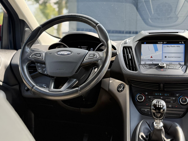 Ford Kuga 1.5 EcoBoost Titanium 2e Eigenaar,Dealer Onderhouden,Leder,Navi,Camera,Clima,Cruise,Stoelverwarming,6 Bak,150pk,Nieuwe Apk bij A