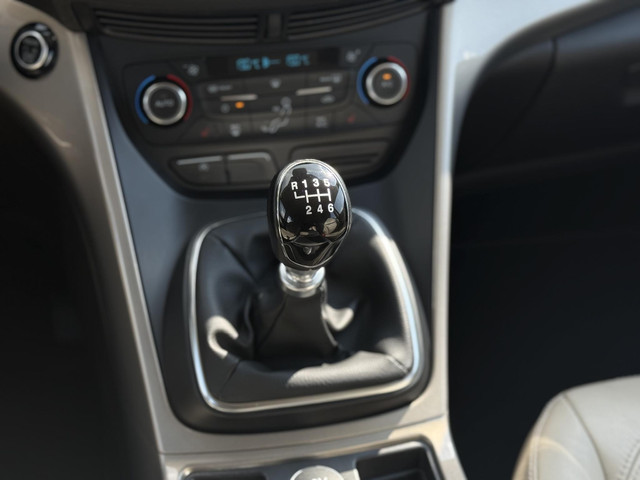 Ford Kuga 1.5 EcoBoost Titanium 2e Eigenaar,Dealer Onderhouden,Leder,Navi,Camera,Clima,Cruise,Stoelverwarming,6 Bak,150pk,Nieuwe Apk bij A