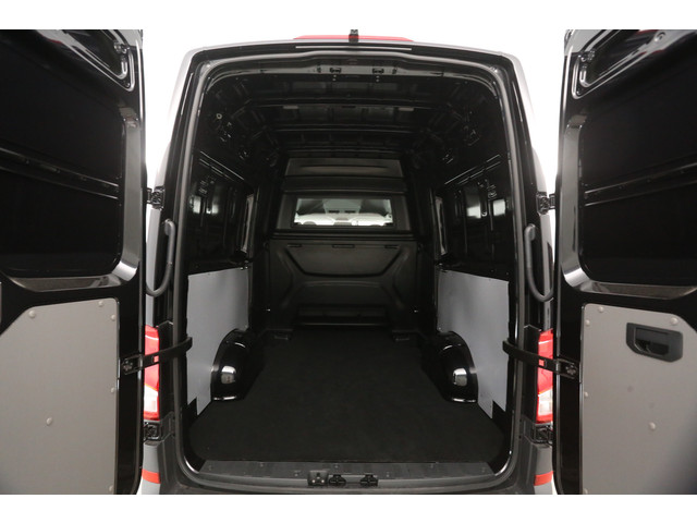 Volkswagen Crafter 2.0 TDI DSG HIGHLINE EXCLUSIVE L3H3 | DC | 140PK | FACELIFT MODEL | BPM VRIJ | NIEUW | 3000KG TREKHAAK | VIRTUAL | CAMERA | ADAP