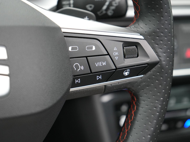 Seat Tarraco 1.4 TSI e-Hybrid FR Plug In Hybrid 245pk Dealer O.H PHEV | Panodak | Adaptive Cruise | 360 Camera | Lederen Sportstoelen Memory