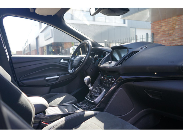 Ford Kuga 1.5 EcoBoost ST Line Cruise, Pano, Xenon, Clima,