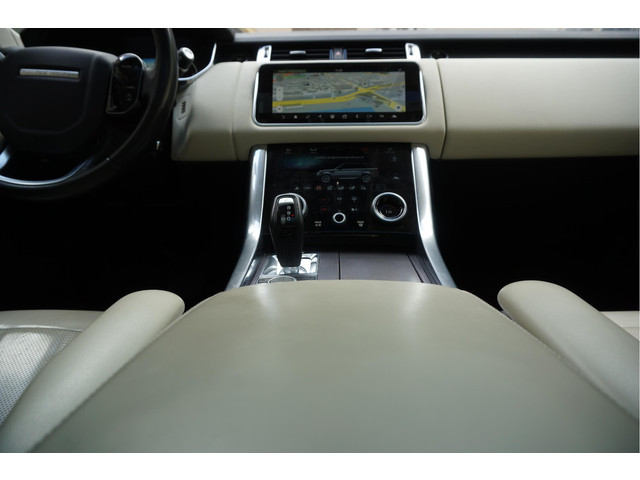 Land Rover Range Rover Sport 2.0 P400e HSE Black Optic | Ivoorwit Leder | Panoramadak | Meridian sound | Luchtvering | Apple Carplay | Virtual Cockpit 3x LED