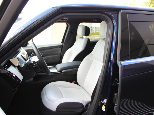 Land Rover Range Rover Sport P440e Dynamic SE | Black Pack | Panorama dak | 23 Inch Gloss Black