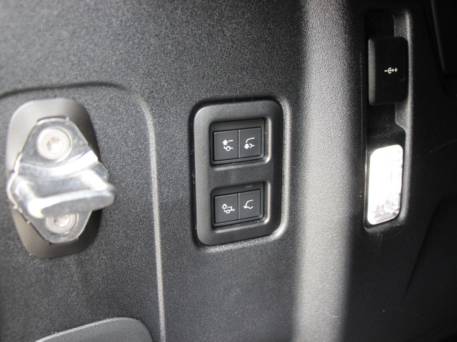 Land Rover Defender 110 P300e X-Dynamic HSE | KAHN BRITISH HERITAGE VELGEN | SPATLAPPEN CLASSIC