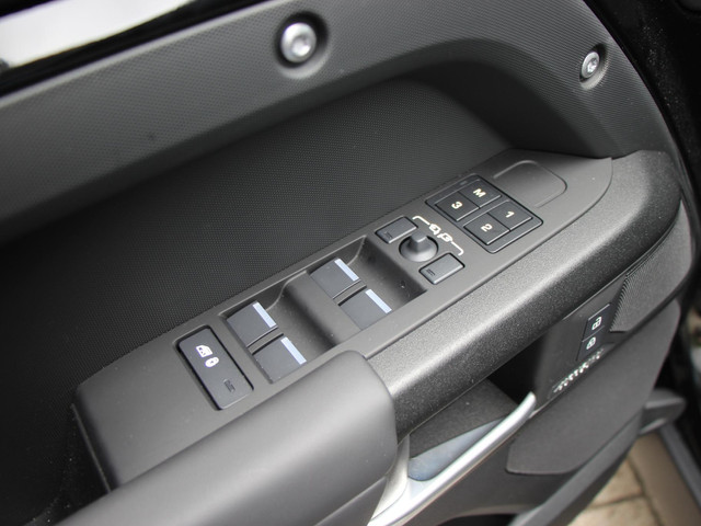 Land Rover Defender 110 P300e X-Dynamic HSE | KAHN BRITISH HERITAGE VELGEN | SPATLAPPEN CLASSIC