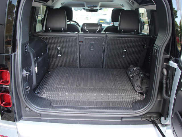 Land Rover Defender 110 P400e 110 XS Edition | Koelbox | Elektrisch uit- inklapbare trekhaak