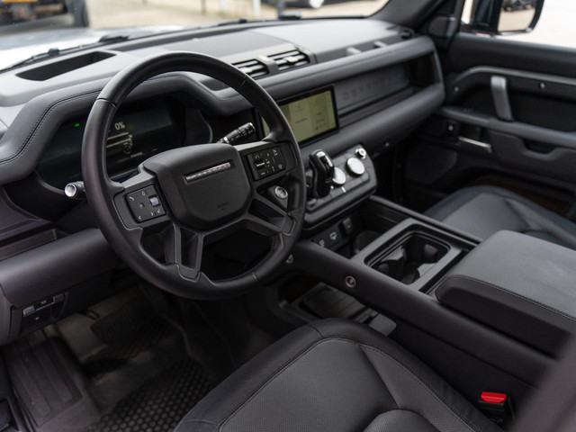 Land Rover Defender P400e 110 X-Dynamic SE