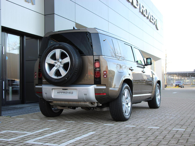 Land Rover Defender 110 P400e XS Edition Land Rover Defender 110 P400e 110 XS Edition *
