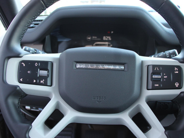 Land Rover Defender 110 P400e XS Edition Land Rover Defender 110 P400e 110 XS Edition *