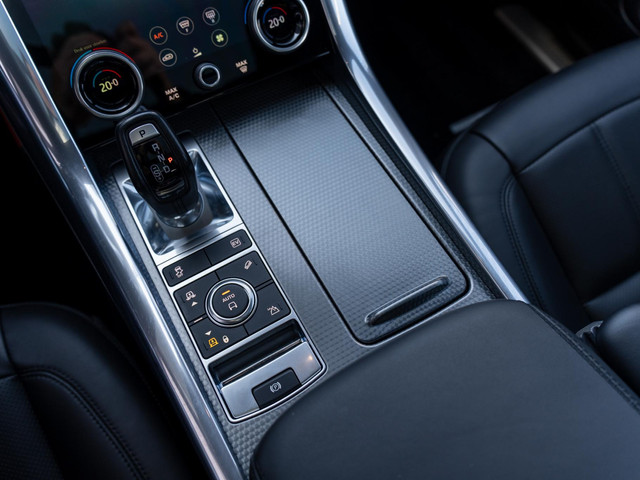 Land Rover Range Rover Sport P400e Limited Edition | Pano Schuif Kanteldak | Black Pack | 21 inch Gloss Black