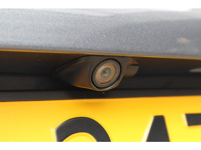 Ford EcoSport 125PK TITANIUM CAMERA TREKHAAK STOEL VOORRUITVERW. LEDER P-SENSOREN CLIMA LM-VELGEN DEALERONDERHOUDEN