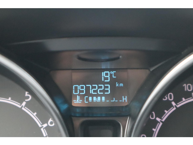 Ford EcoSport 125PK TITANIUM CAMERA TREKHAAK STOEL VOORRUITVERW. LEDER P-SENSOREN CLIMA LM-VELGEN DEALERONDERHOUDEN
