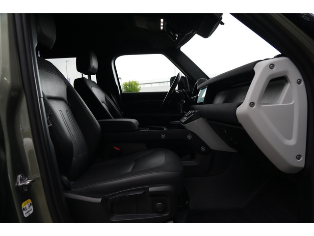 Land Rover Defender 110 3.0 P400 110 X-Dynamic SE 400pk Stoelverwarming Camera Trekhaak