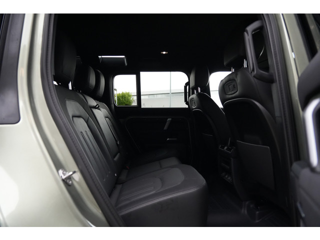 Land Rover Defender 110 3.0 P400 110 X-Dynamic SE 400pk Stoelverwarming Camera Trekhaak