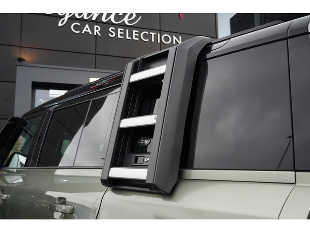 Land Rover Defender 110 3.0 P400 110 X-Dynamic SE 400pk Stoelverwarming Camera Trekhaak