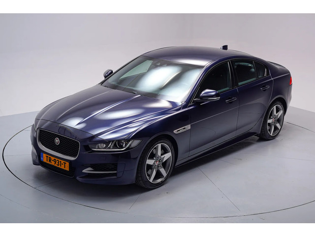 jaguar-xe-2.0-r-sport-aut.--navi-stoelverwarming-half-leder-