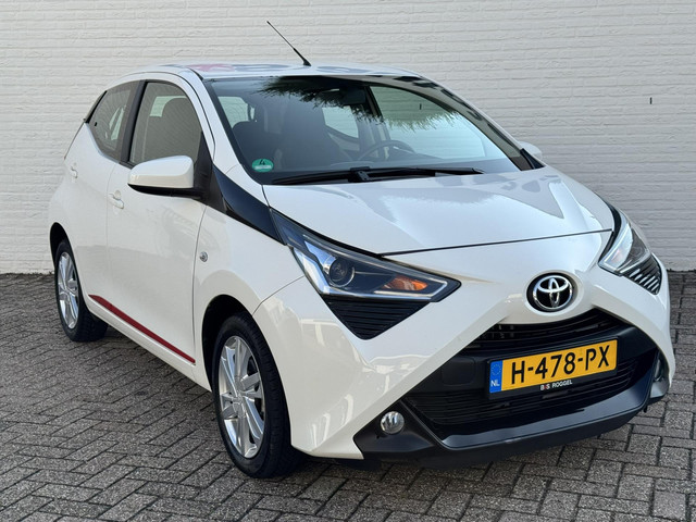 toyota-aygo-1.0-vvt-i-x-play-airco-achteruitrijcamera-apple-carplay---android-auto-elektrisch-bedienbare-ramen