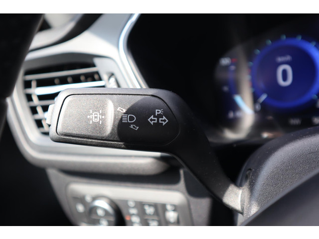 Ford Kuga 2.5 PHEV TITANIUM EL-TREKHAAK EL-STOELEN BLISS P-SENSOREN CAMERA WINTERPACK 4-JR GARANTIE